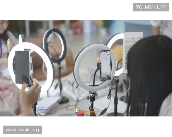 凯发直播下载app官方正版,提供高清流畅的直播观看体验与丰富的互动功能 凯发直播下载app官方正版,提供高清流畅的直播观看体验与丰富的互动功能